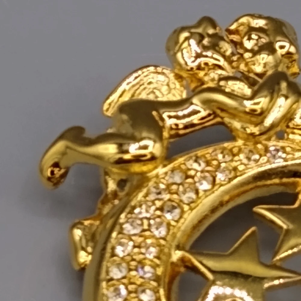 Cherub Crescent Moon Angel Brooch with Rhinestone Stars Valentine's Gift Vintage - Picture 2 of 15